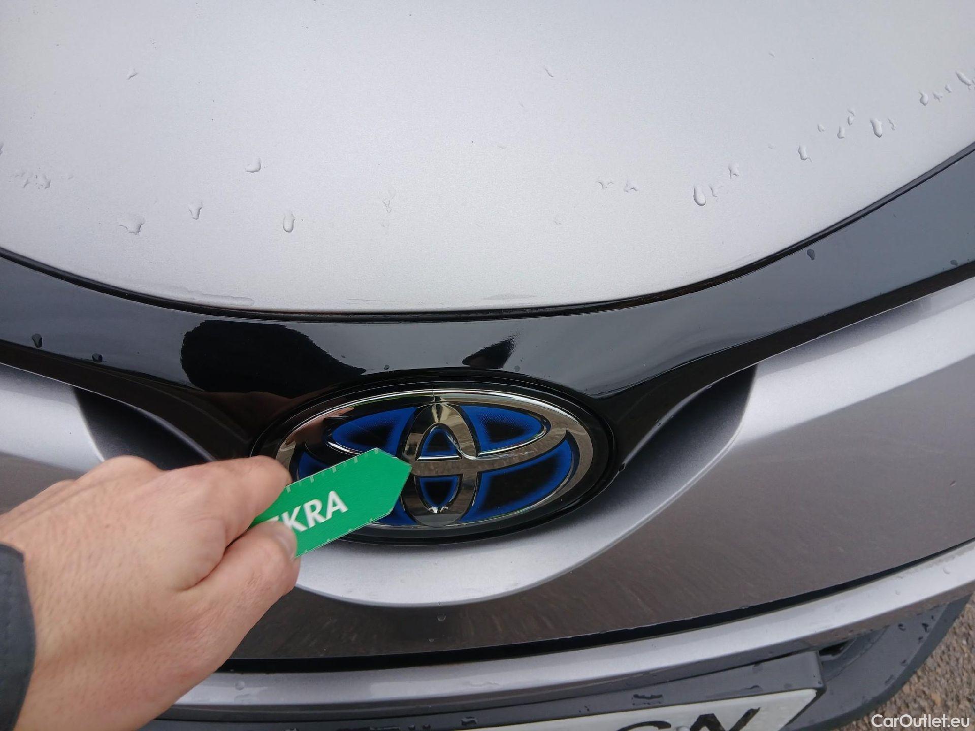  Toyota  C-HR TOYOTA  / 2016 / 5P / todoterreno 1.8 125H Advance (CX) #8