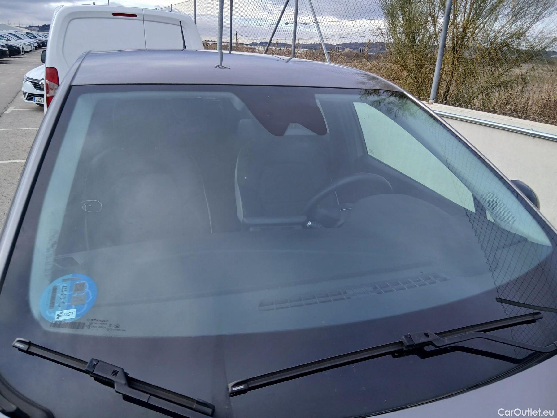  Renault  Captur RENAULT  / 2020 / 5P / todoterreno Zen TCe 140CV GPF Micro Híbrido #3