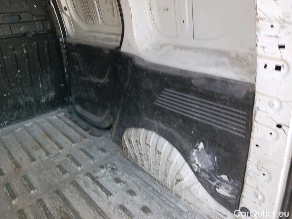  Citroen  Berlingo CITROEN  / 2018 / 3P / furgón derivado de turismo Talla M BlueHDi 73kW CONTROL #48