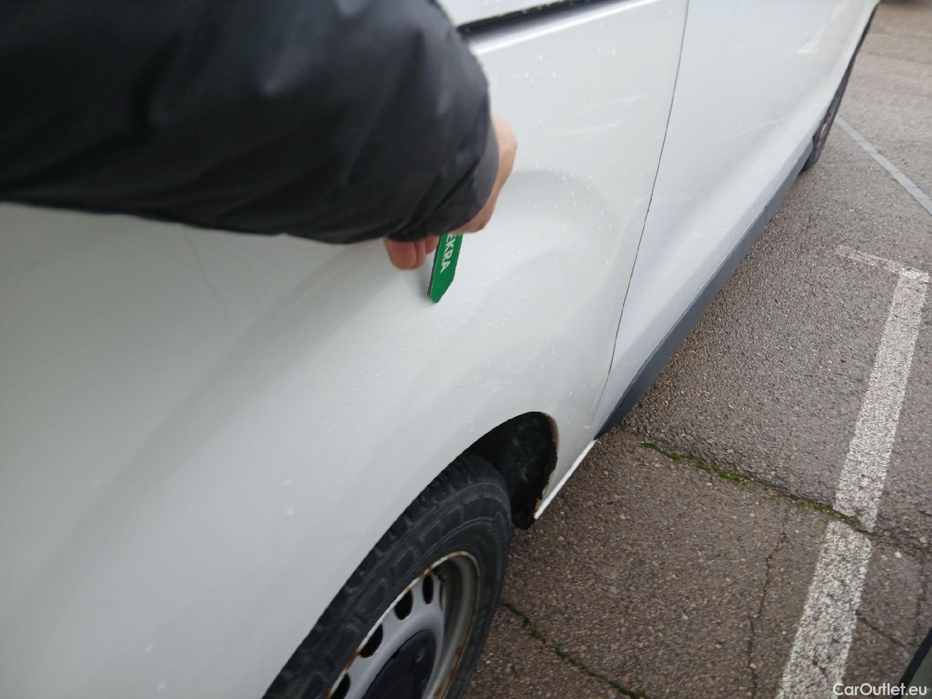  Citroen  Jumpy CITROEN  / 2016 / 4P / combi Talla M BlueHDi 88KW (120CV) 6v Confort #28