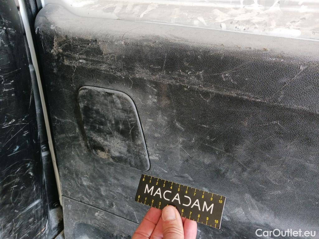  Citroen  Berlingo CITROEN  / 2018 / 3P / furgón derivado de turismo Talla M BlueHDi 73kW CONTROL #40