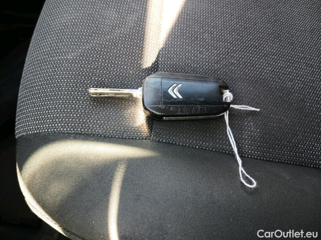  Citroen  Berlingo CITROEN  / 2018 / 3P / furgón derivado de turismo Talla M BlueHDi 73kW CONTROL #4