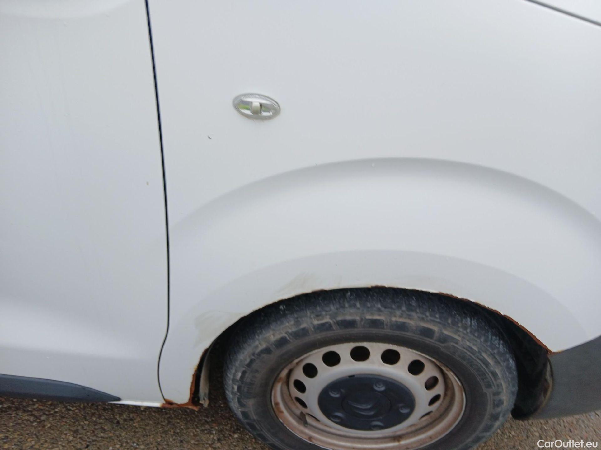  Citroen  Jumpy CITROEN  / 2016 / 4P / combi Talla M BlueHDi 88KW (120CV) 6v Confort #36