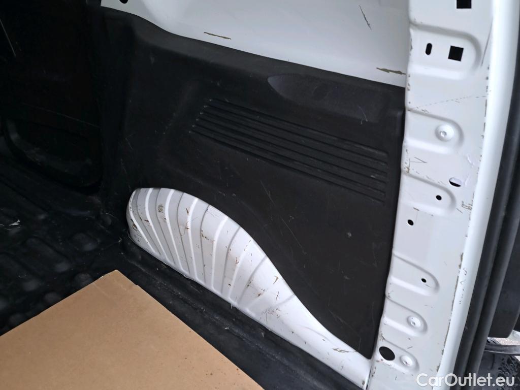  Citroen  Berlingo CITROEN  / 2018 / 3P / furgón derivado de turismo Talla M BlueHDi 73kW CONTROL #14