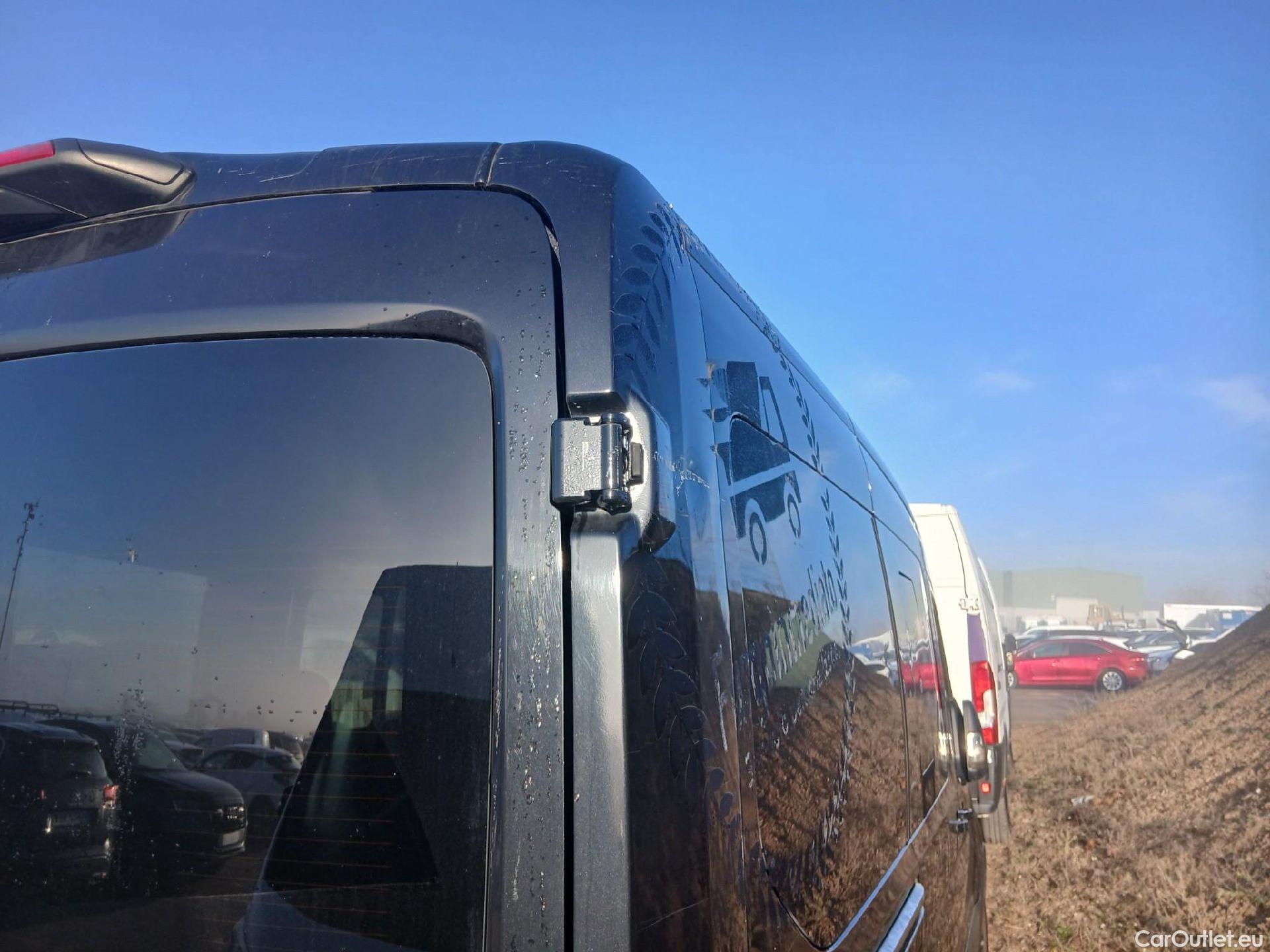  Ford  Transit FORD  / 2013 / 4P / combi 350 96kW L2H2 Kombi Trail MHEV #16