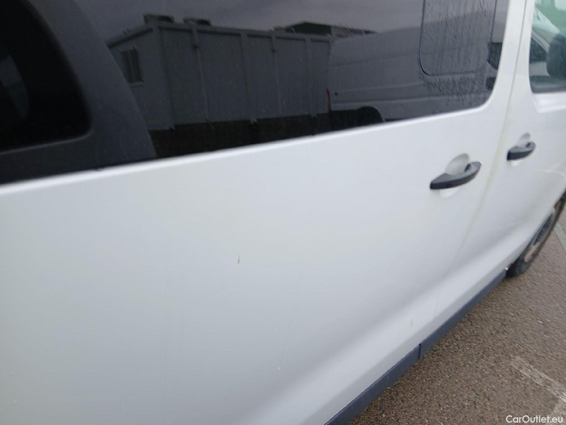  Citroen  Jumpy CITROEN  / 2016 / 4P / combi Talla M BlueHDi 88KW (120CV) 6v Confort #29