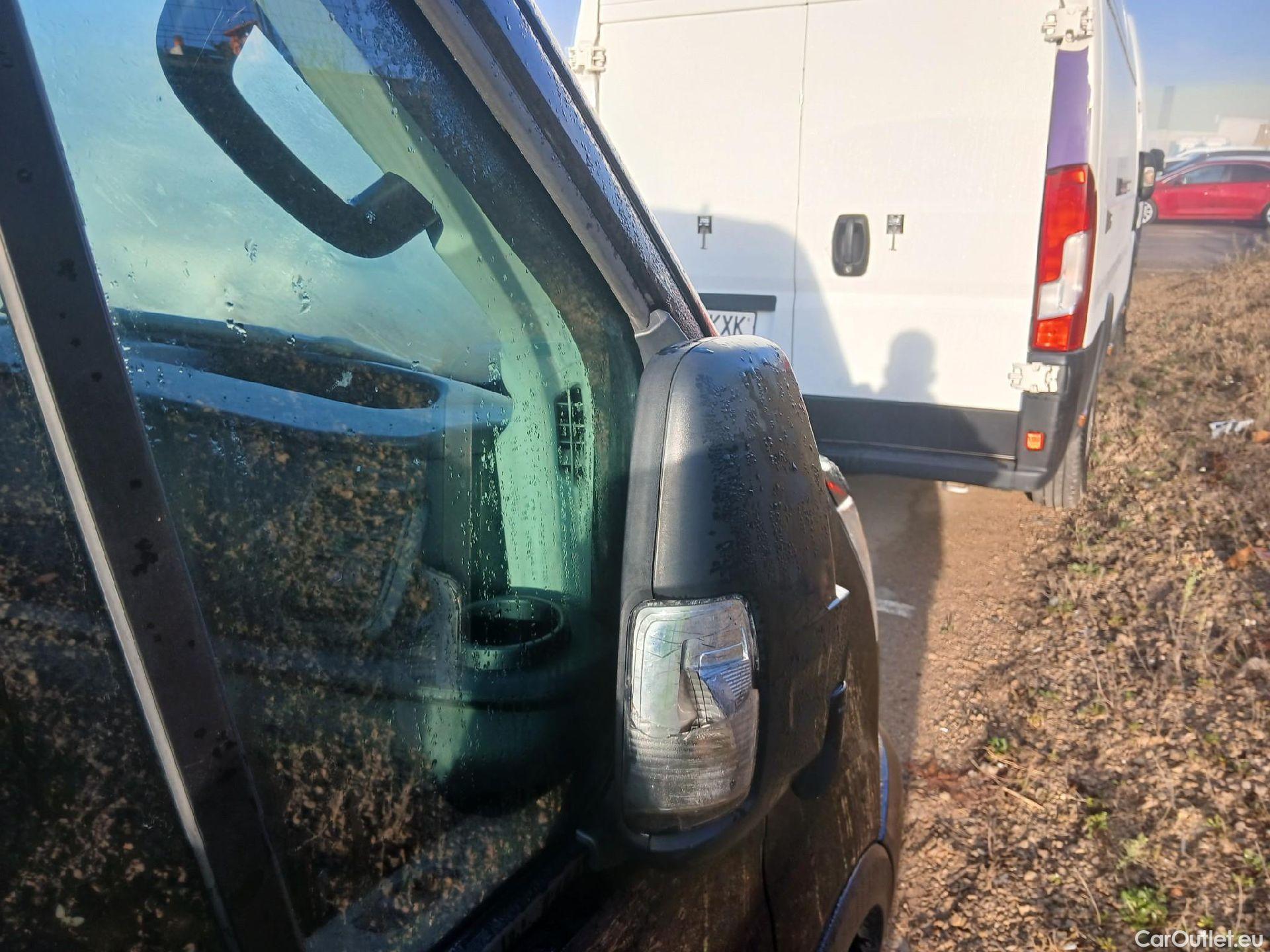  Ford  Transit FORD  / 2013 / 4P / combi 350 96kW L2H2 Kombi Trail MHEV #21