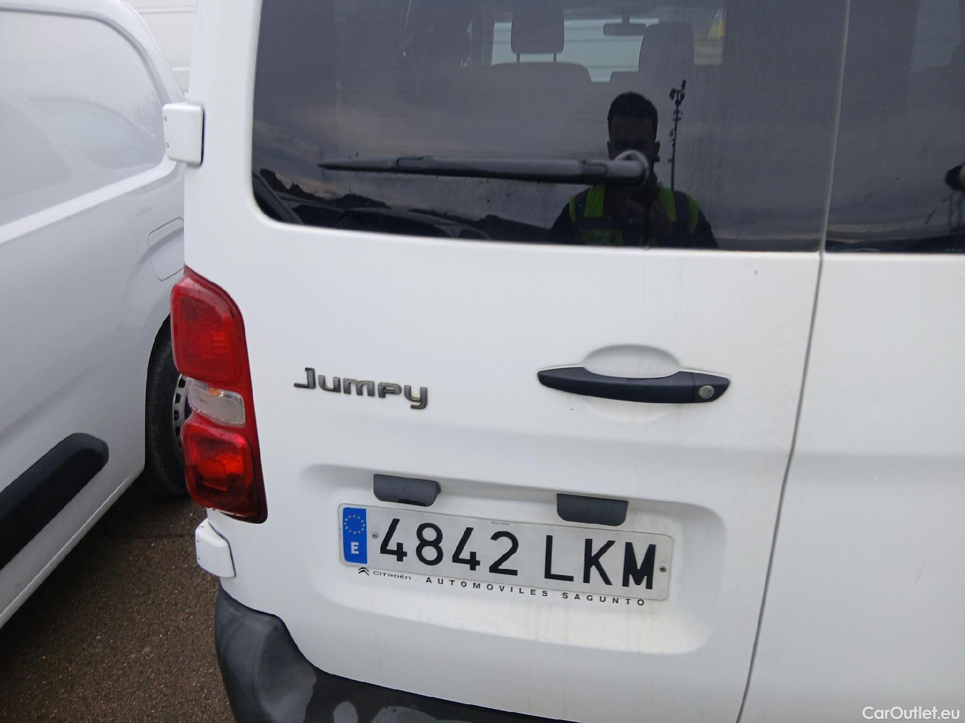  Citroen  Jumpy CITROEN  / 2016 / 4P / combi Talla M BlueHDi 88KW (120CV) 6v Confort #20