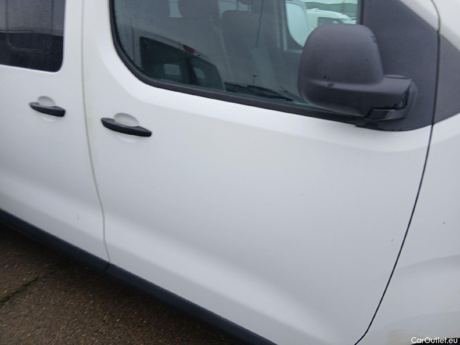  Citroen  Jumpy CITROEN  / 2016 / 4P / combi Talla M BlueHDi 88KW (120CV) 6v Confort #33