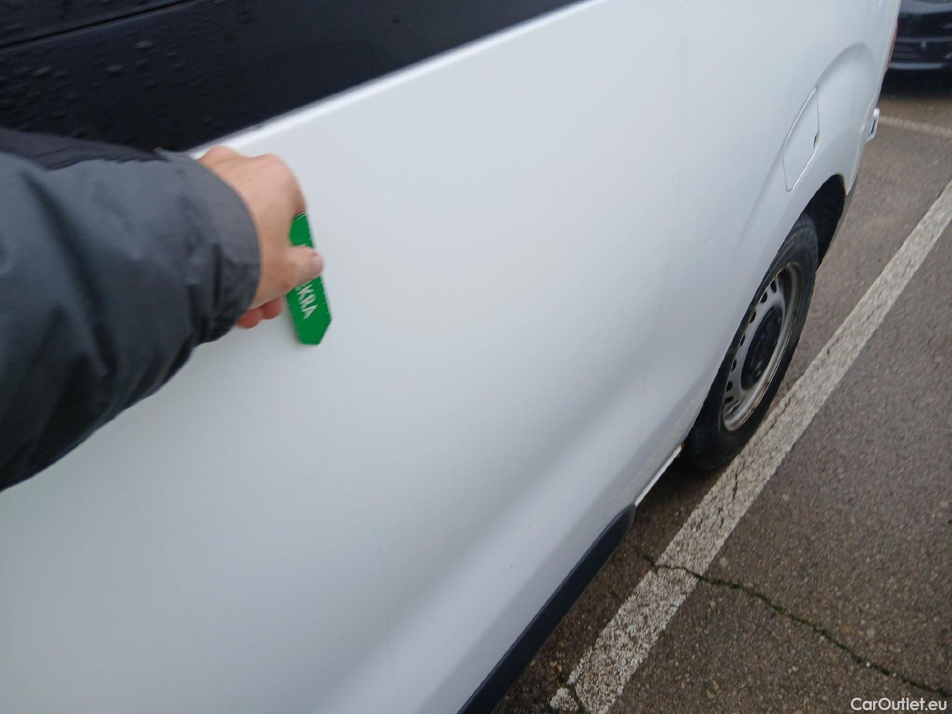  Citroen  Jumpy CITROEN  / 2016 / 4P / combi Talla M BlueHDi 88KW (120CV) 6v Confort #11