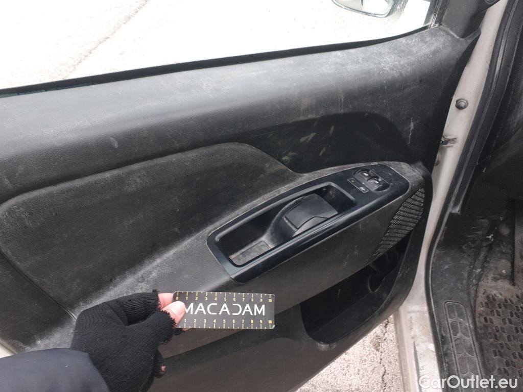  Fiat  Doblo FIAT DOBLÒ CARGO VU 3p 3G furgón derivad Cargo Base 1.3 Multijet 90cv E5+ #46