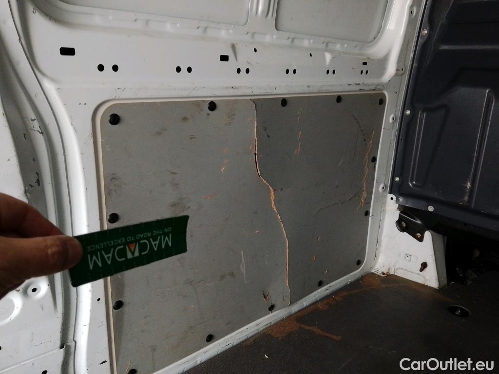  Mercedes  Vito MERCEDES-BENZ  / 2014 / 4P / furgón 116 CDI Larga #34