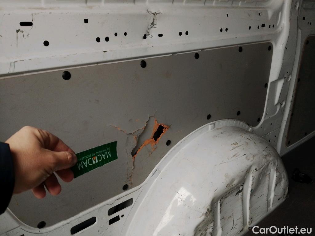  Mercedes  Vito MERCEDES-BENZ  / 2014 / 4P / furgón 116 CDI Larga #36