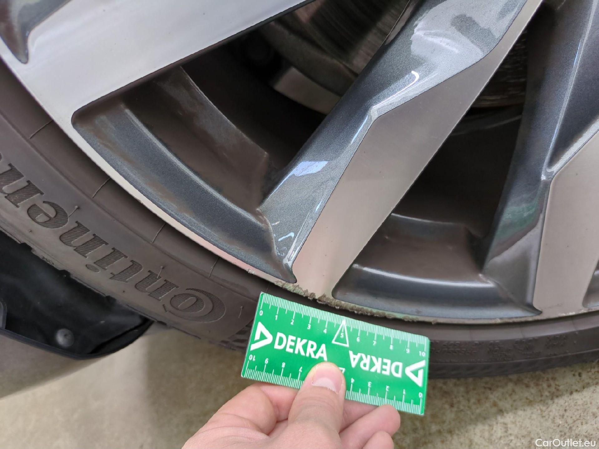  Audi  A4 AUDI  / 2019 / 4P / Berline 35 TFSI 150 S Tronic Avus #10