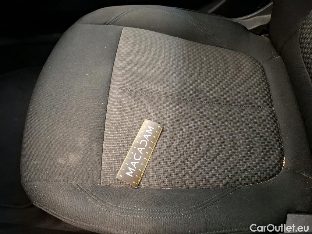  Bmw  Serie 1 BMW Série 1 / 2019 / 5P / Berline 1.5 116I DKG7 Business Design #32