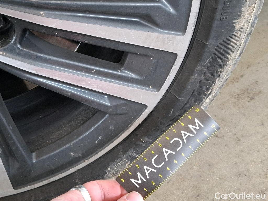  Bmw  Serie 1 BMW Série 1 / 2019 / 5P / Berline 1.5 116I DKG7 Business Design #20