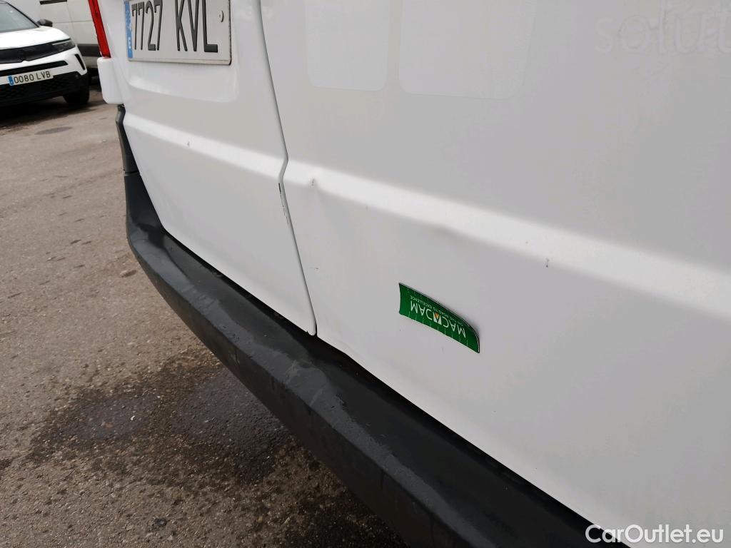  Mercedes  Vito MERCEDES-BENZ  / 2014 / 4P / furgón 116 CDI Larga #8
