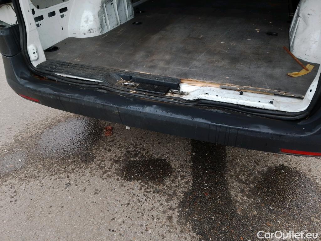  Mercedes  Vito MERCEDES-BENZ  / 2014 / 4P / furgón 116 CDI Larga #18