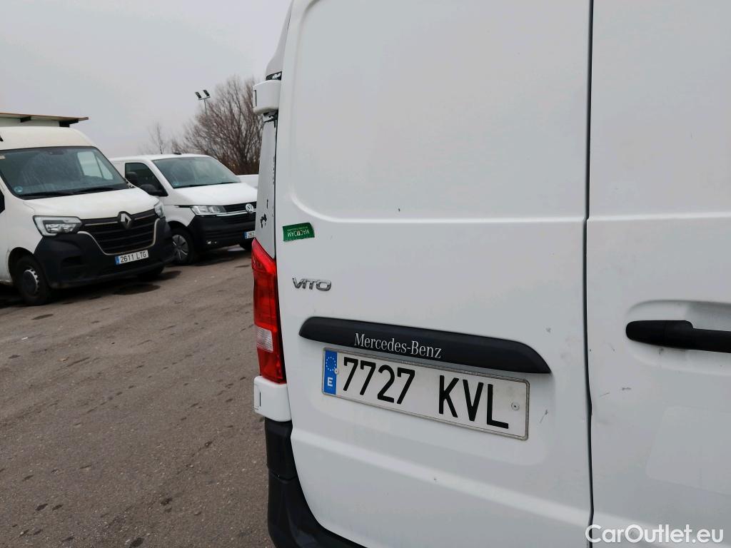  Mercedes  Vito MERCEDES-BENZ  / 2014 / 4P / furgón 116 CDI Larga #44