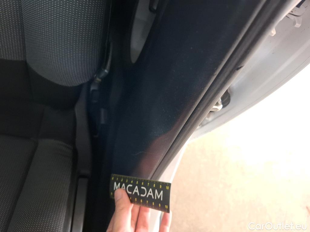  Citroen  C3  Shine 1.2 PureTech 80CV BVM5 E6 #4