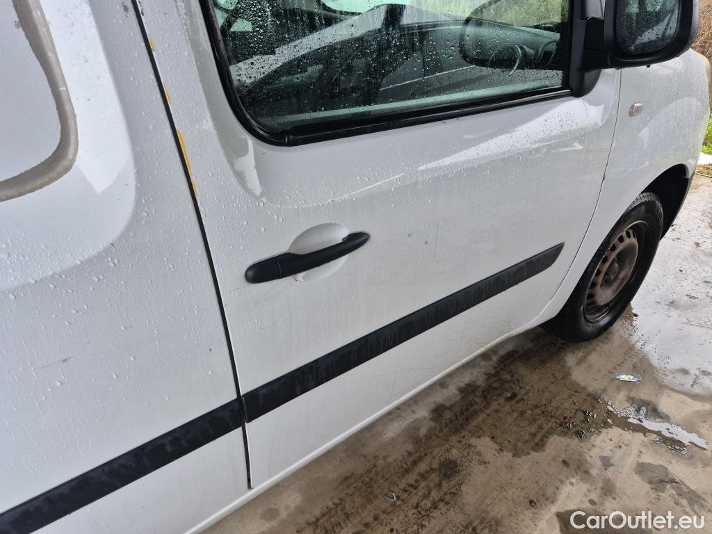  Renault  Kangoo RENAULT  Furgón/2013/3P/furgón derivado de turismo Profesional dCi 55 kW (75 CV) #17