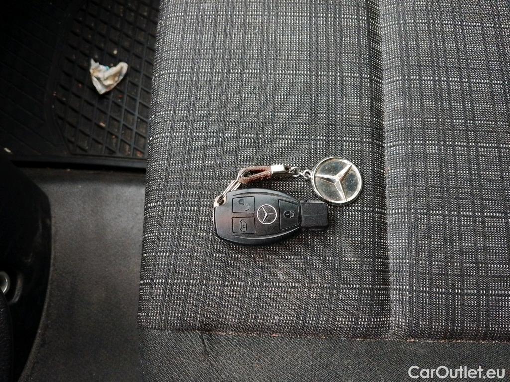  Mercedes  Vito MERCEDES-BENZ  / 2014 / 4P / furgón 116 CDI Larga #4