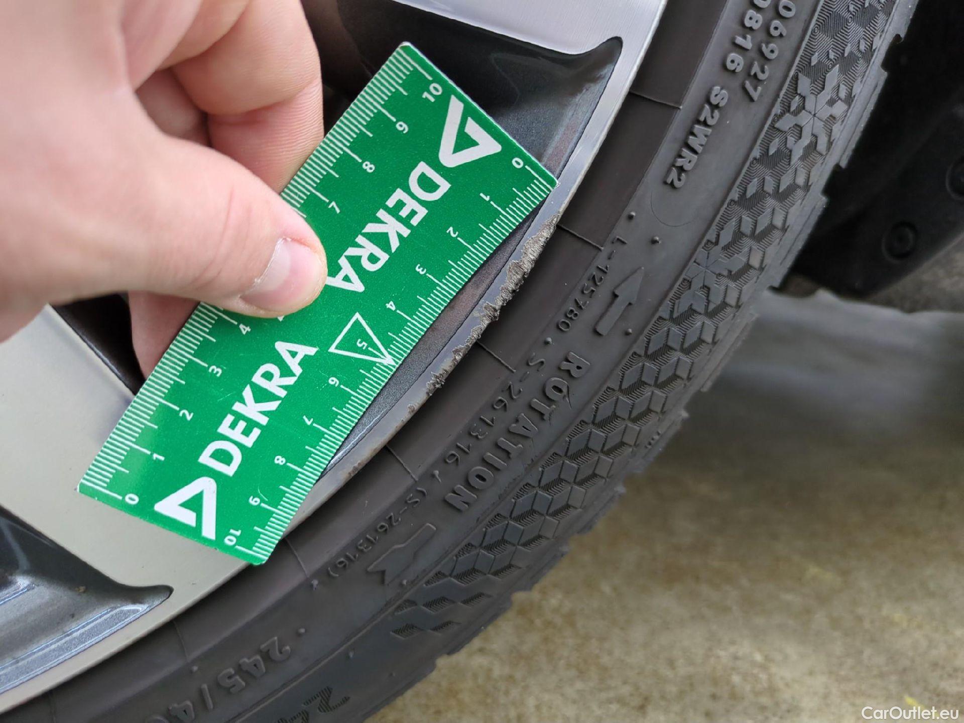  Audi  A4 AUDI  / 2019 / 4P / Berline 35 TFSI 150 S Tronic Avus #12