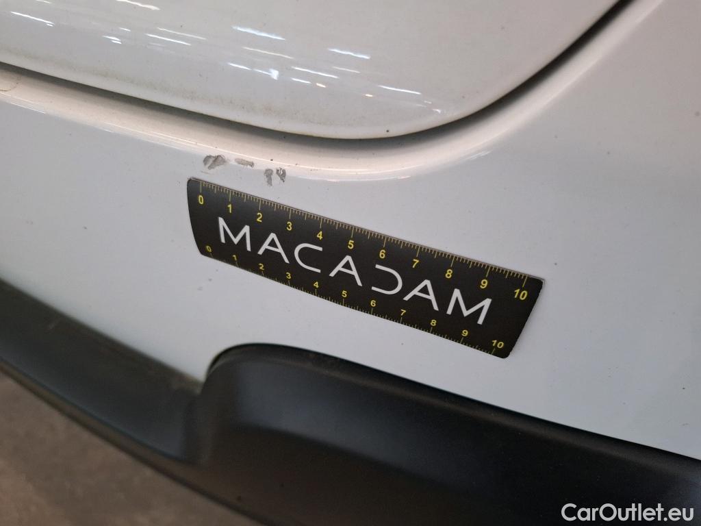  Citroen  C3  Shine 1.2 PureTech 80CV BVM5 E6 #2