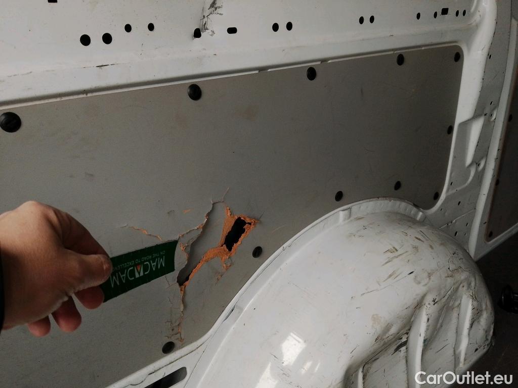  Mercedes  Vito MERCEDES-BENZ  / 2014 / 4P / furgón 116 CDI Larga #37