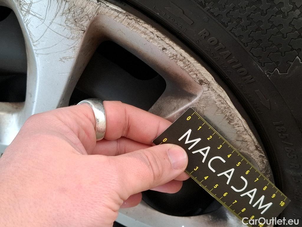  Citroen  C3  Société Feel 1.5 BlueHDI 100CV BVM6 E6d #19