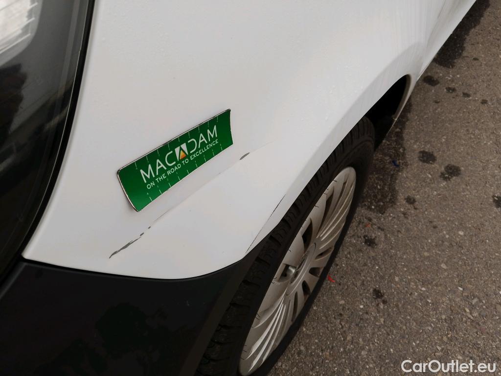  Mercedes  Vito MERCEDES-BENZ  / 2014 / 4P / furgón 116 CDI Larga #23