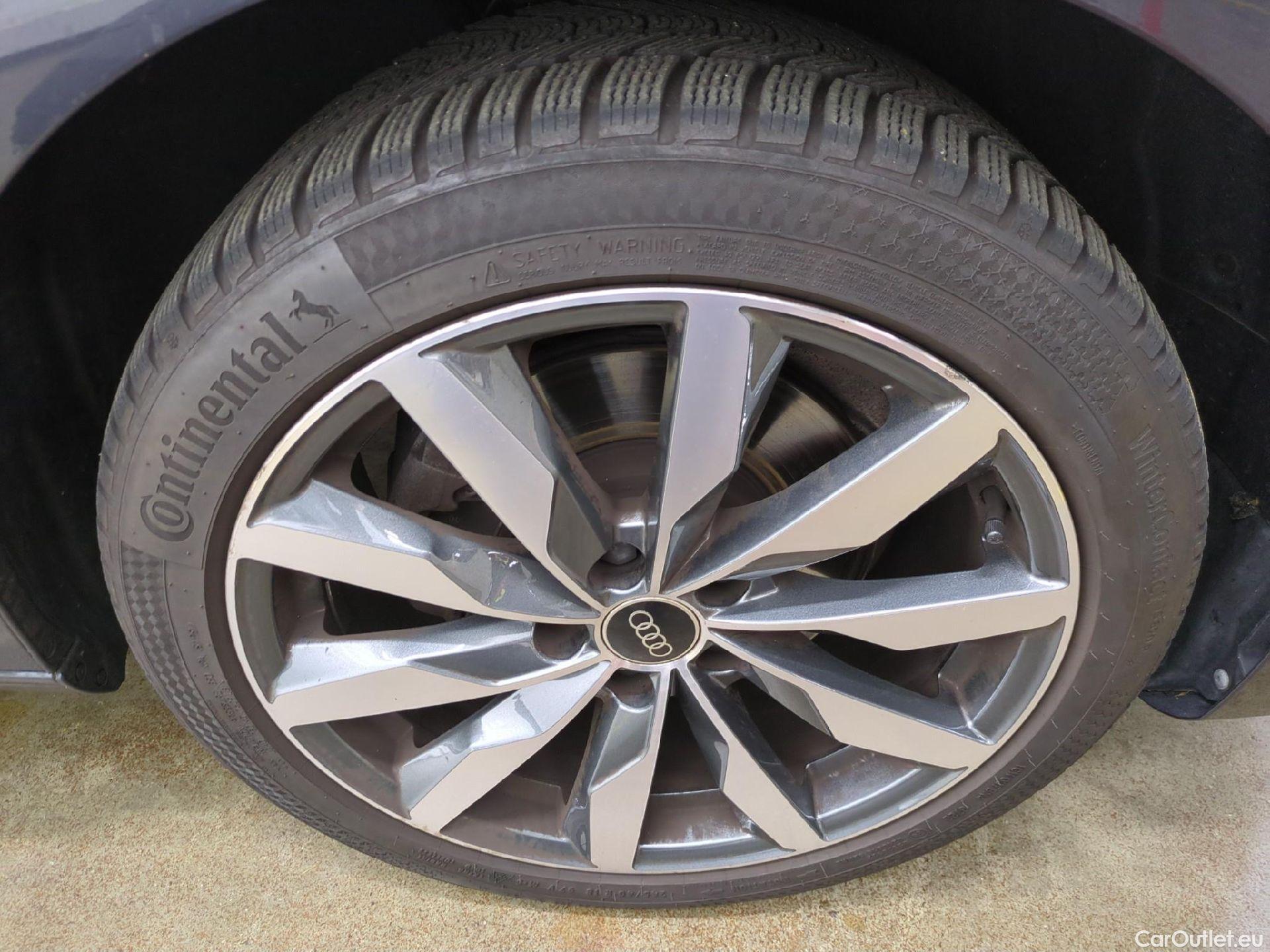  Audi  A4 AUDI  / 2019 / 4P / Berline 35 TFSI 150 S Tronic Avus #3