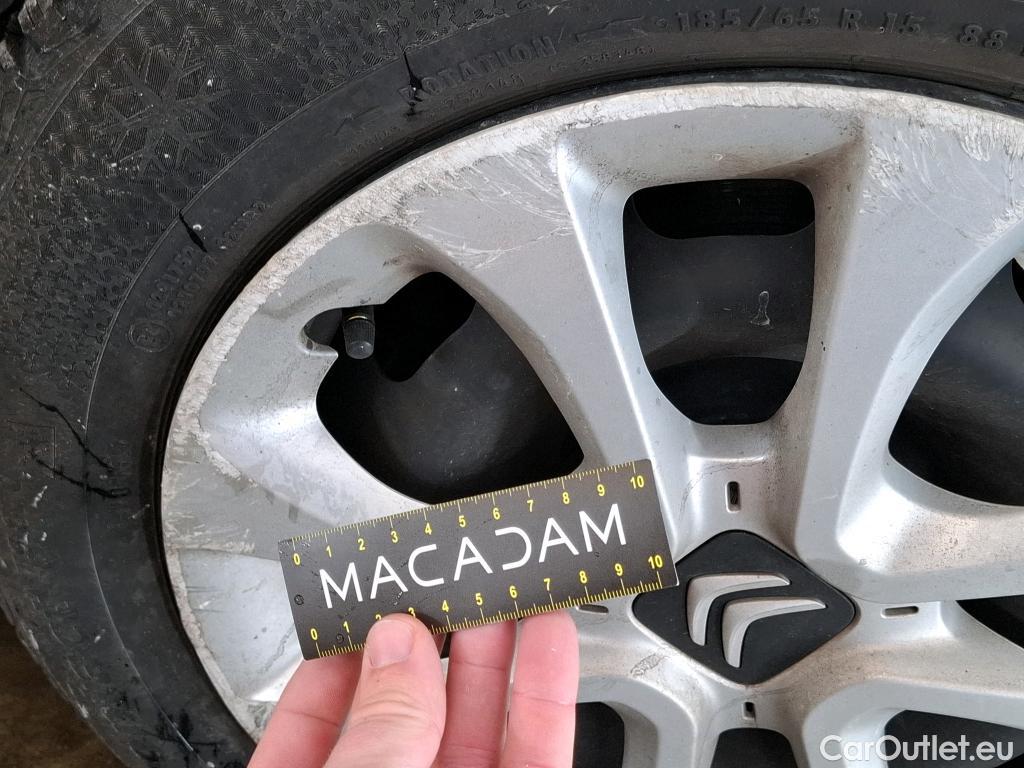  Citroen  C3  Société Feel 1.5 BlueHDI 100CV BVM6 E6d #35