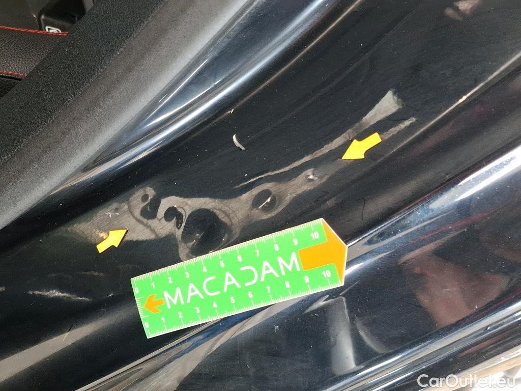  Mercedes  A-Klasse MERCEDES-BENZ Classe A 5p Berline A 200 AMG Line 7G-DCT #17