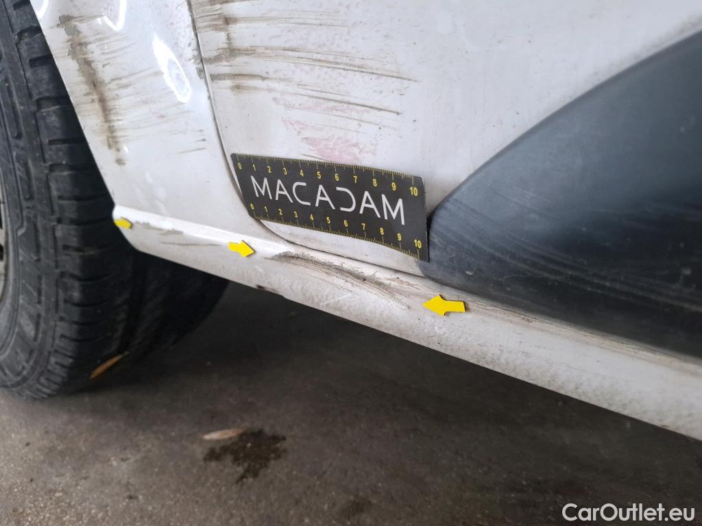  Citroen  Jumpy CITROEN  / 2016 / 4P / Combi Taille XL BlueHDi 120 S&S BVM6 Confort #40