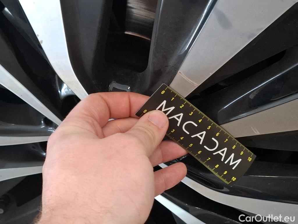  Mercedes  A-Klasse MERCEDES-BENZ Classe A Compact / 2018 / 5P / Berline A 180 d Business Line 8G-DCT #12