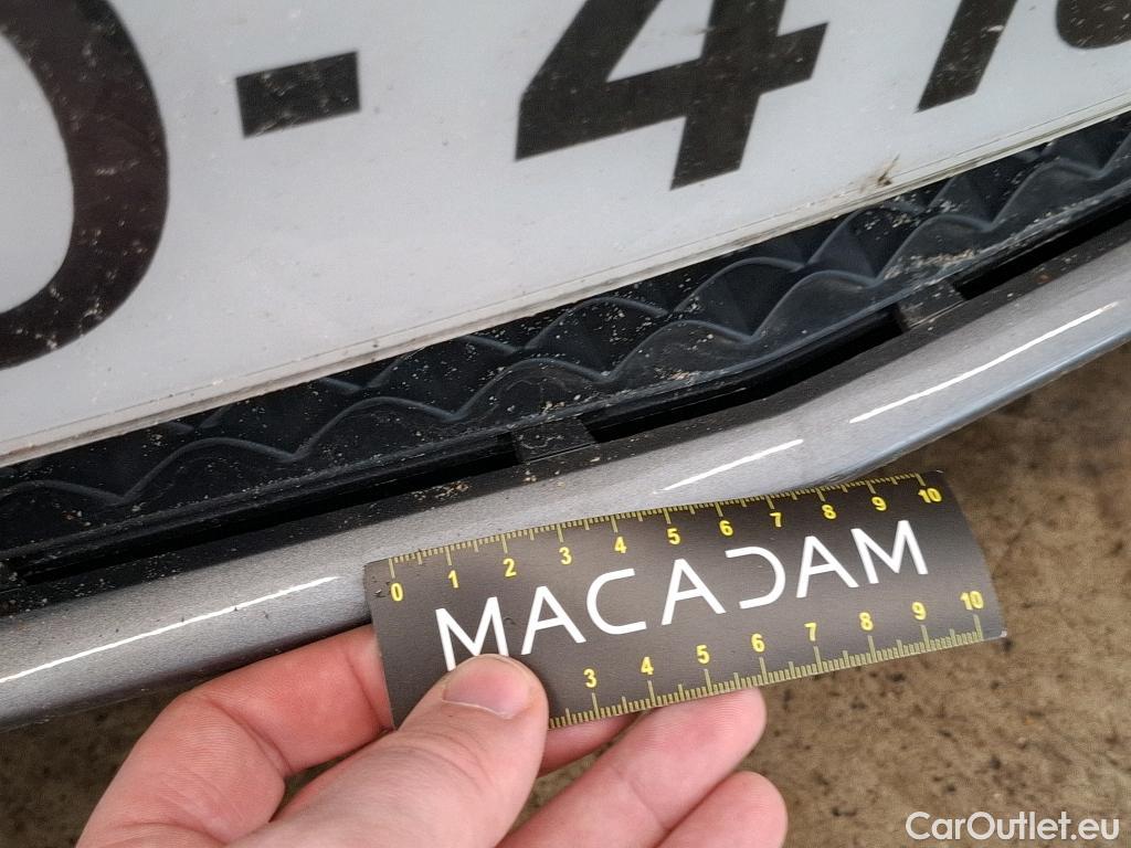  Mercedes  A-Klasse MERCEDES-BENZ Classe A Compact / 2018 / 5P / Berline A 180 d Business Line 8G-DCT #24