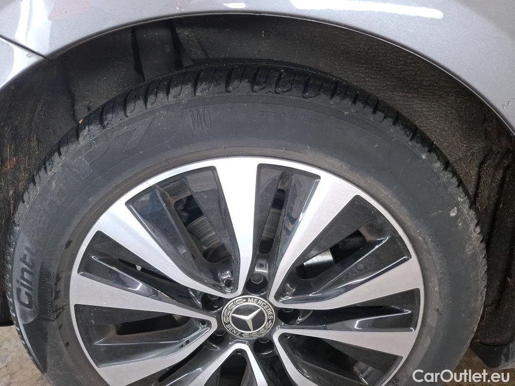  Mercedes  A-Klasse MERCEDES-BENZ Classe A Compact / 2018 / 5P / Berline A 180 d Business Line 8G-DCT #19