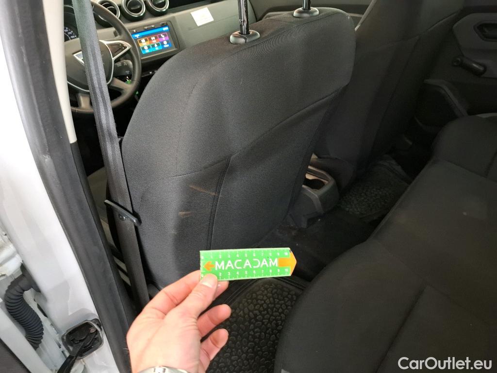  Dacia  Duster  II Essential 1.6 SCe 115CV BVM5 E6dT #27