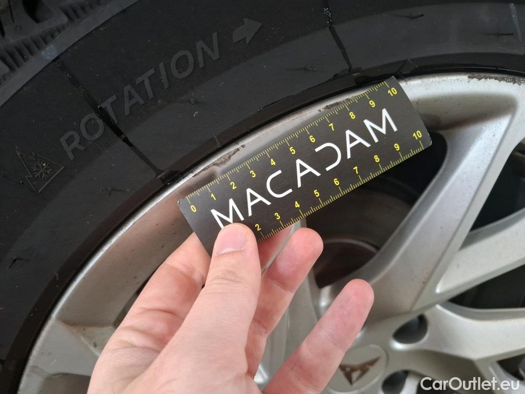  Cupra  Formentor CUPRA  / 2020 / 5P / SUV 1.4 e-HYBRID 204ch DSG6 Business Edition #3