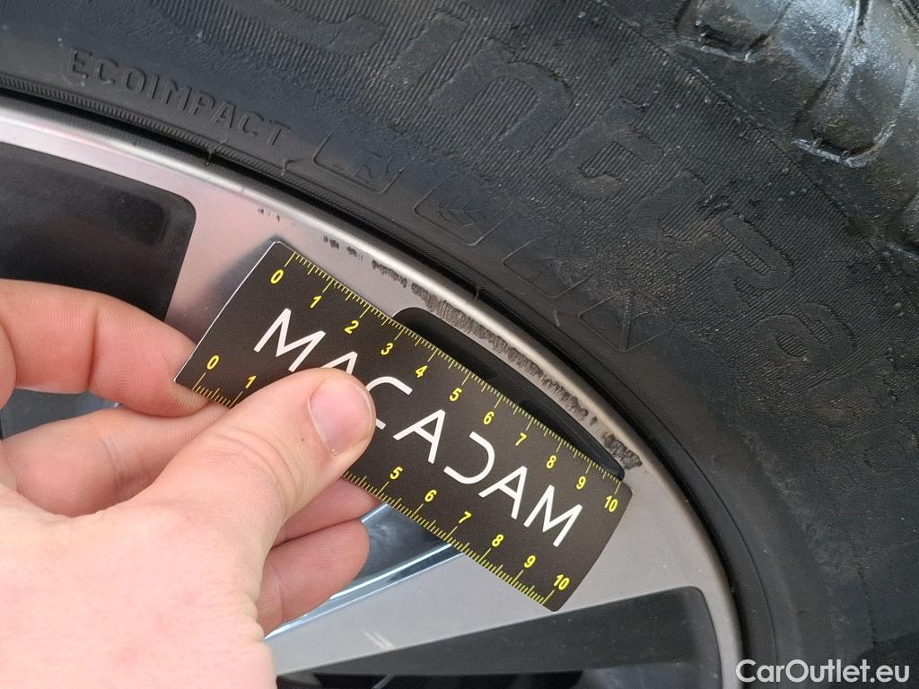  Mercedes  A-Klasse MERCEDES-BENZ Classe A Compact / 2018 / 5P / Berline A 180 d Business Line 8G-DCT #11