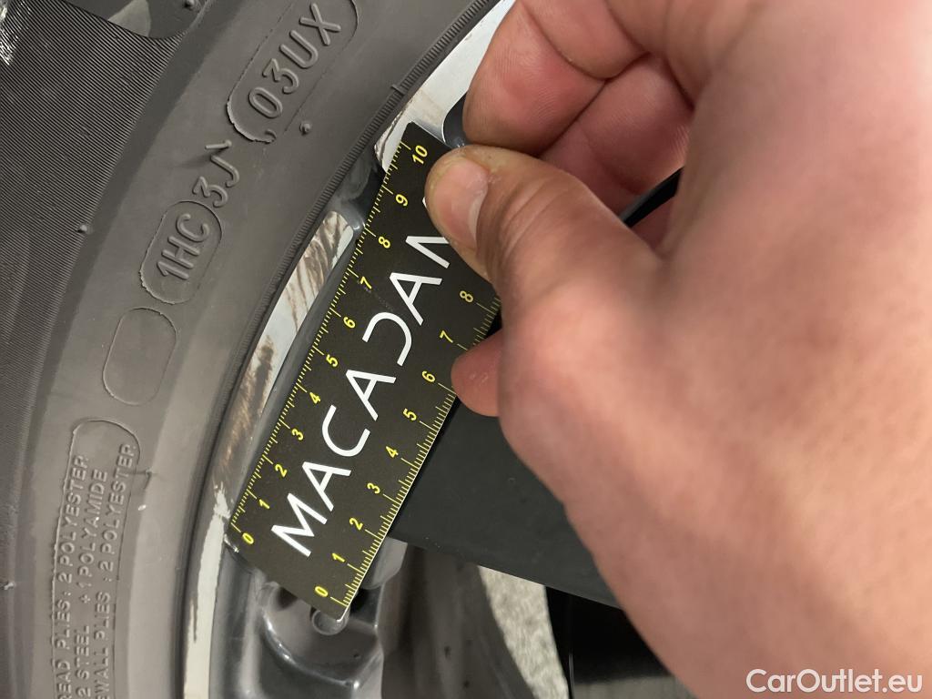  Mercedes  GLA MERCEDES-BENZ  / 2020 / 5P / SUV 2.0  200 D BUSINESS LINE DCT #10