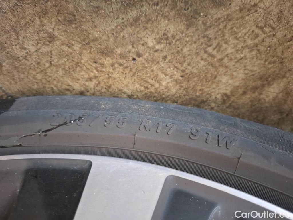  Mercedes  A-Klasse MERCEDES-BENZ Classe A Compact / 2018 / 5P / Berline A 180 d Business Line 8G-DCT #9