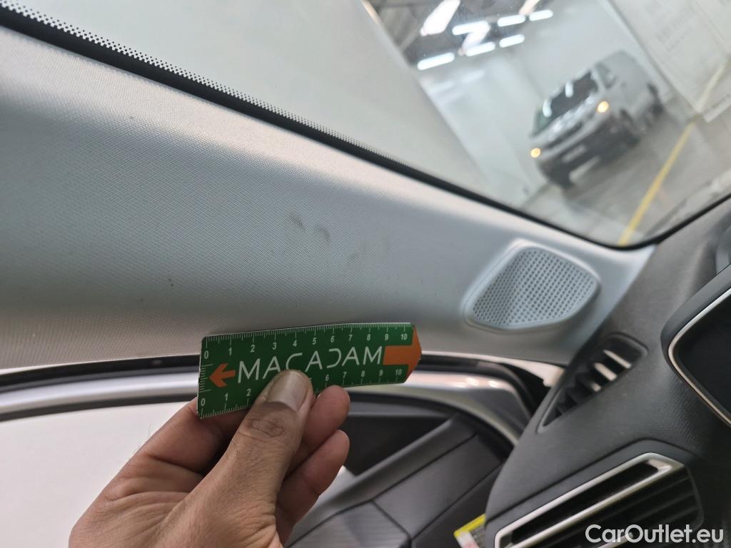  Peugeot  208  Allure Pack 1.2 PureTech 100CV BVA8 E6d #17