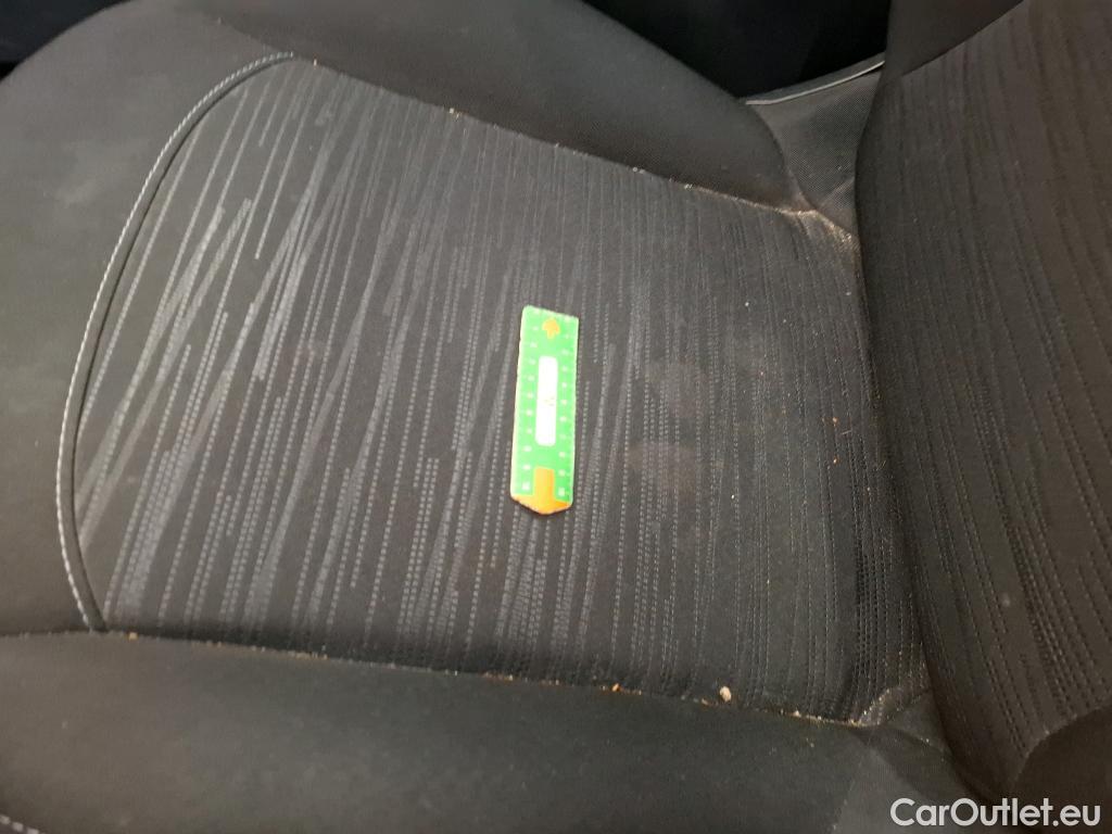  Peugeot  208 PEUGEOT  Affaire VU 5p Berline 1.6 BlueHDi 75 PACK CLIM #50