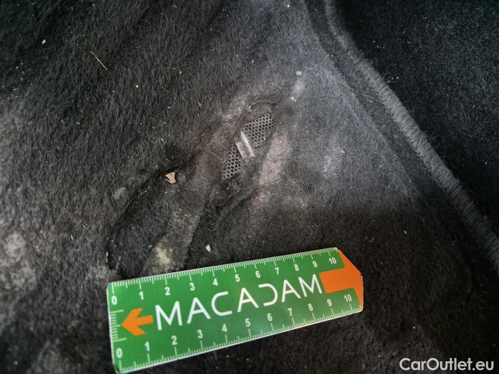  Peugeot  208  Premium 1.5 HDi 100CV BVM6 E6d #60