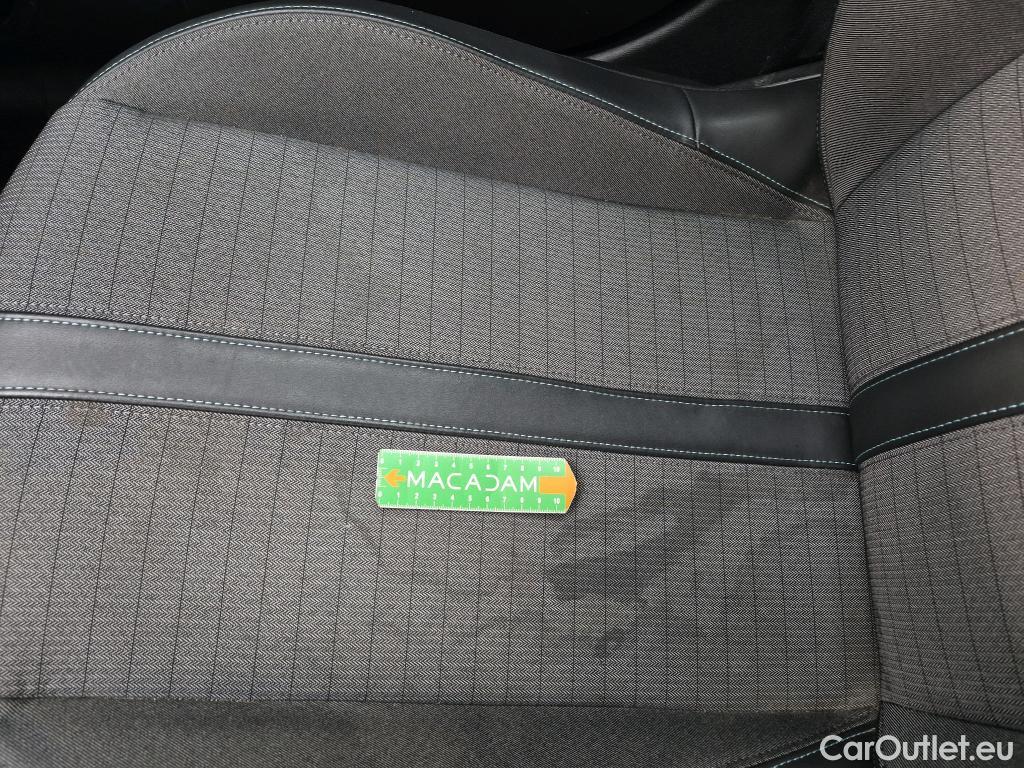  Peugeot  208  Allure Pack 1.2 PureTech 100CV BVA8 E6d #15