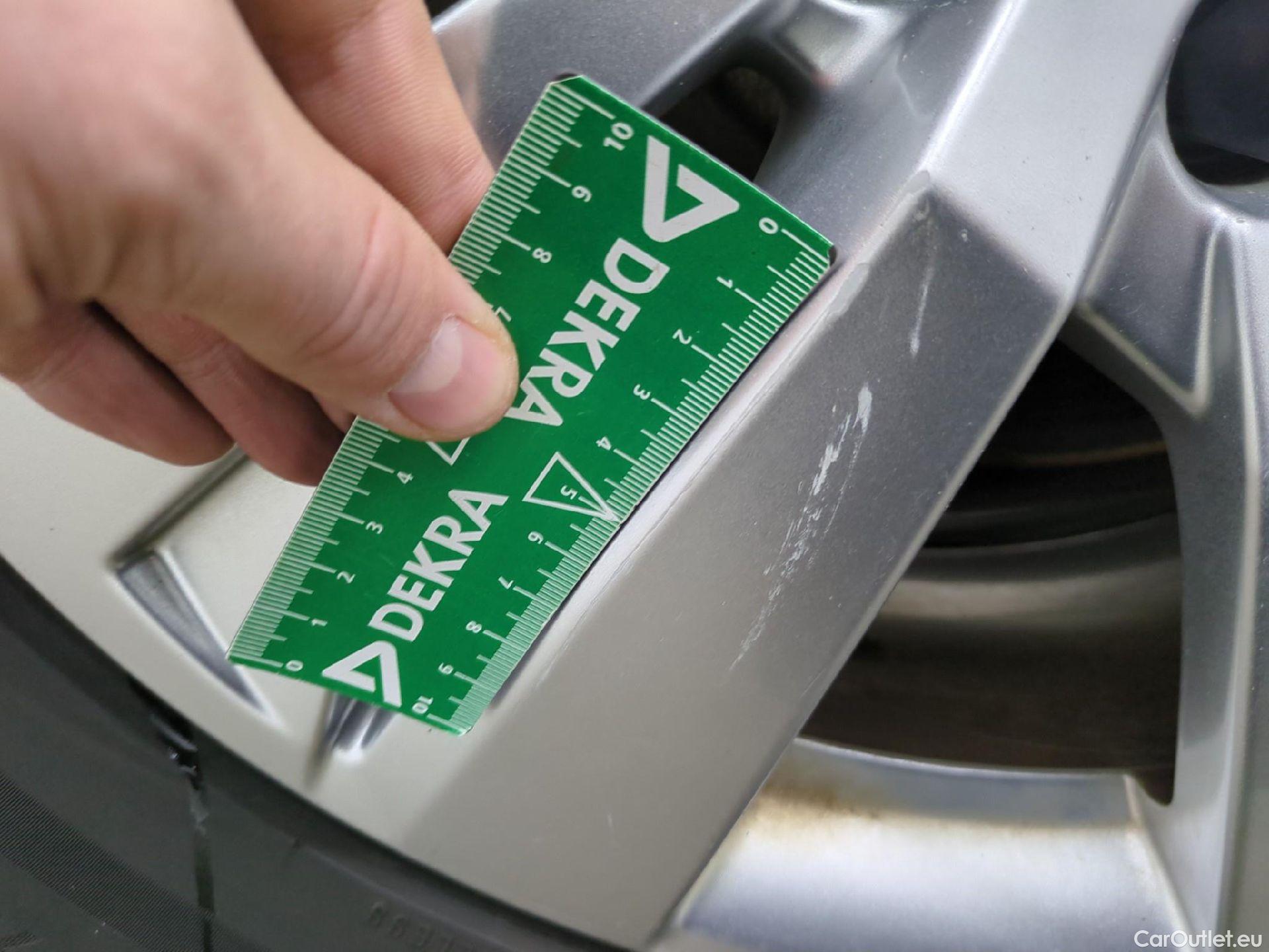  Peugeot  3008  II Active Pack 1.5 HDi 130CV BVA8 E6d #19