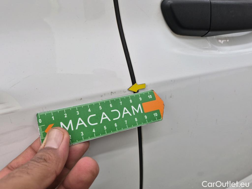  Peugeot  208  Premium 1.5 HDi 100CV BVM6 E6d #4