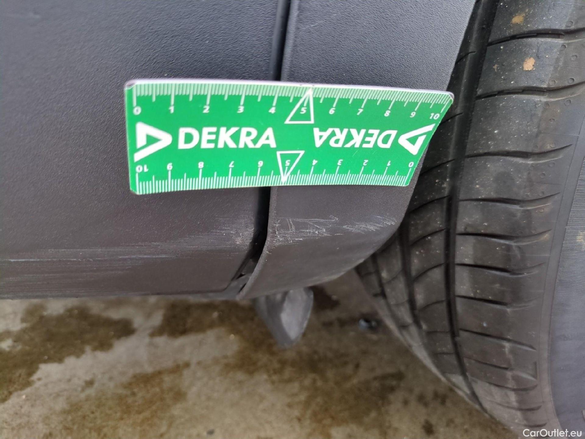  Peugeot  3008  II Active Pack 1.5 HDi 130CV BVA8 E6d #30